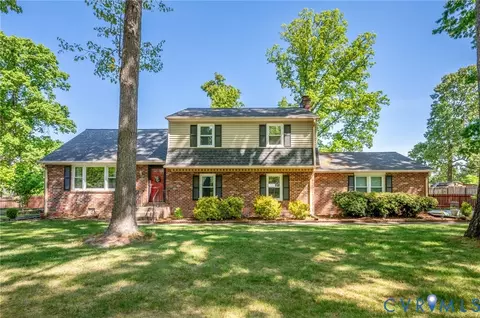 3610 Hemlock Rd, Chester, VA 23831