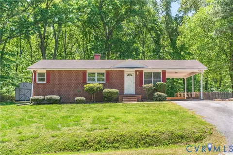 210 E Seventh St, South Hill, VA 23970