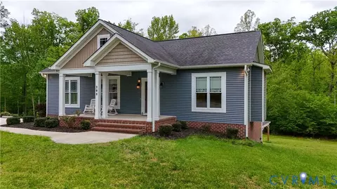 208 Thomas Cir, Farmville, VA 23901