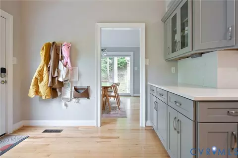 Entry Way - 3111 Middlewood Rd, Midlothian, VA 23113 photo 1 of 3