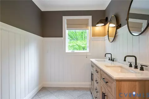 Bath - 3111 Middlewood Rd, Midlothian, VA 23113 photo 2 of 4