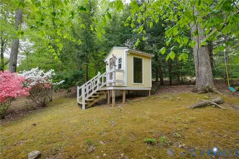 Exterior - 3111 Middlewood Rd, Midlothian, VA 23113 photo 3 of 11
