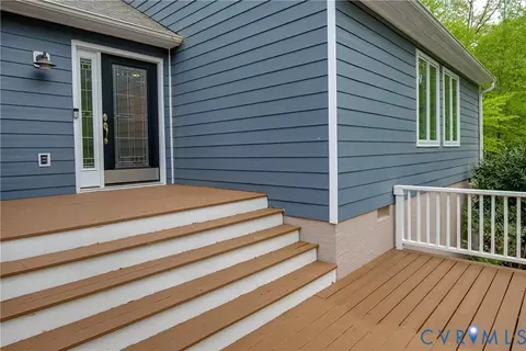 Exterior - 3111 Middlewood Rd, Midlothian, VA 23113 photo 8 of 11