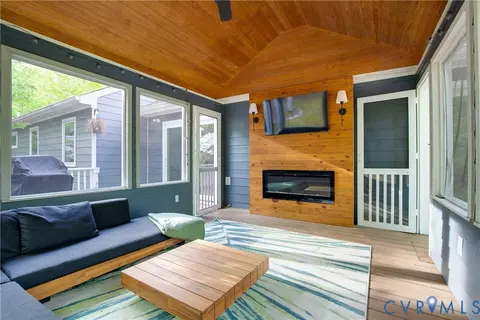 Exterior - 3111 Middlewood Rd, Midlothian, VA 23113 photo 5 of 11