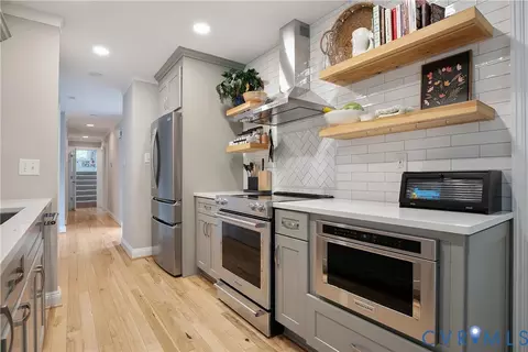 Kitchen - 3111 Middlewood Rd, Midlothian, VA 23113 photo 3 of 5