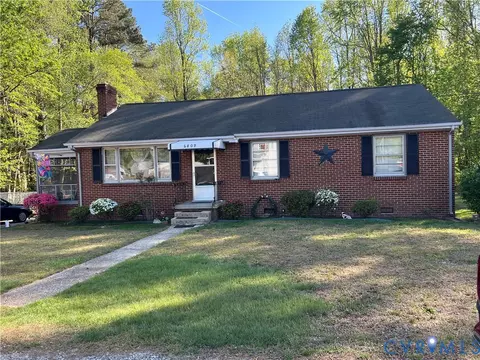 6809 River Rd, Petersburg, VA 23803