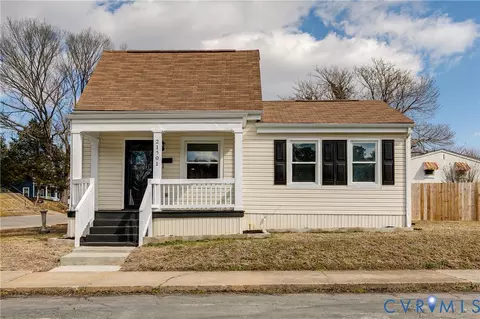 21501 W Jackson St, Ettrick, VA 23803