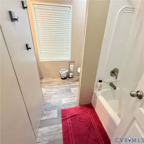 Bath - 25585 Sawmill Rd, Carson, VA 23830 photo 1 of 5