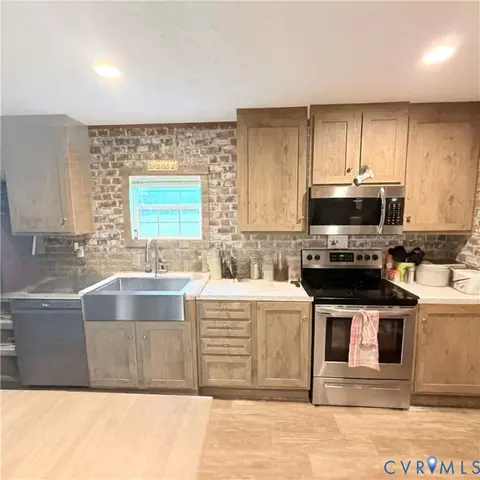 Kitchen - 25585 Sawmill Rd, Carson, VA 23830 photo 2 of 2