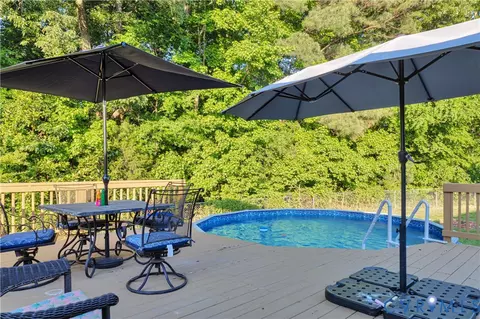 12311 Sloan Dr, Chester, VA 23836