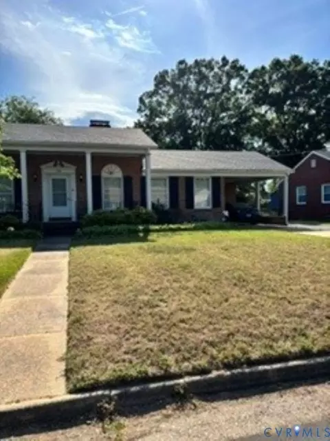 918 Forest View Dr, Colonial Heights, VA 23834