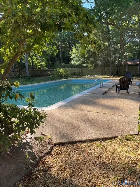 Exterior - 1670 Holly Dr, Gloucester Point, VA 23062 photo 12 of 15