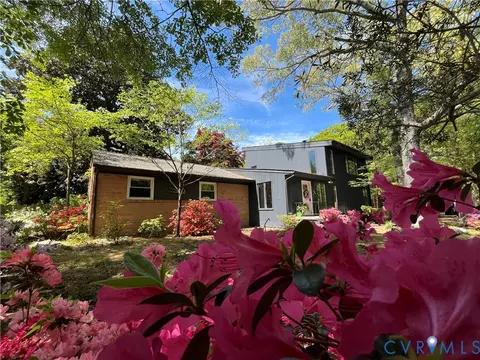 Exterior - 1670 Holly Dr, Gloucester Point, VA 23062 photo 3 of 15