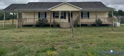 19886 River Rd, Courtland, VA 23837