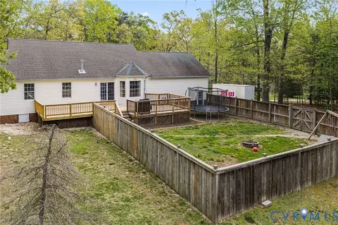 Exterior - 90 Eula Ct, Aylett, VA 23009 photo 10 of 11