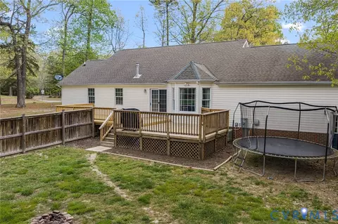 Exterior - 90 Eula Ct, Aylett, VA 23009 photo 6 of 11