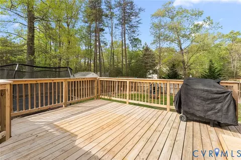 Exterior - 90 Eula Ct, Aylett, VA 23009 photo 9 of 11