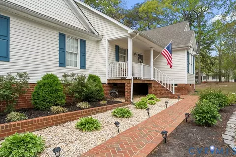 Exterior - 90 Eula Ct, Aylett, VA 23009 photo 3 of 11