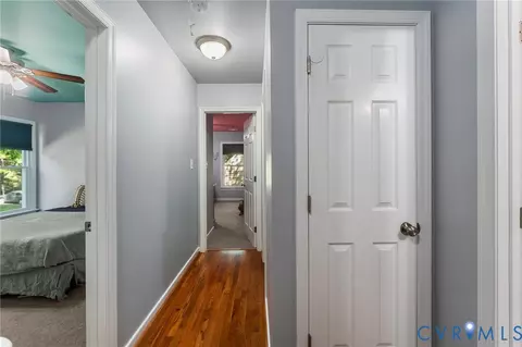 Entry Way - 5605 Chatmoss Rd, Midlothian, VA 23112 photo 2 of 2