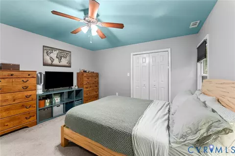 Bedroom - 5605 Chatmoss Rd, Midlothian, VA 23112 photo 4 of 8