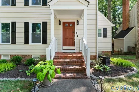 Exterior - 5605 Chatmoss Rd, Midlothian, VA 23112 photo 2 of 6