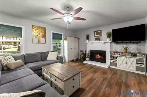 Living - 5605 Chatmoss Rd, Midlothian, VA 23112 photo 1 of 1