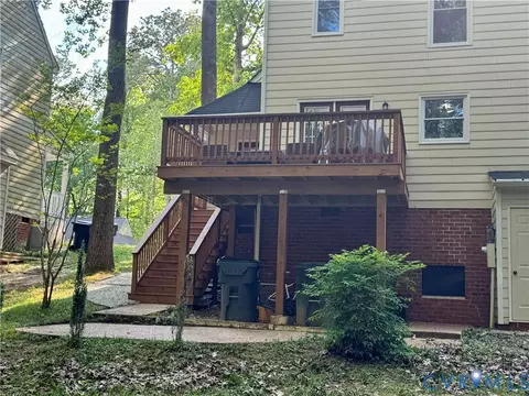 Exterior - 5605 Chatmoss Rd, Midlothian, VA 23112 photo 4 of 6