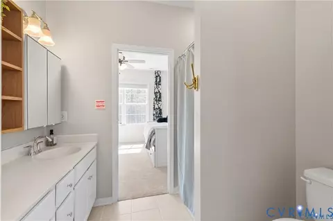 Bath - 19620 Ahern Rd, Moseley, VA 23120 photo 3 of 3