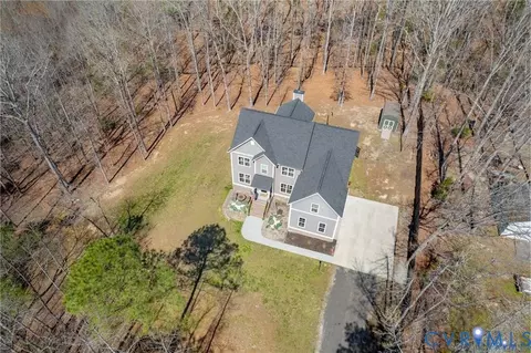 19620 Ahern Rd, Moseley, VA 23120