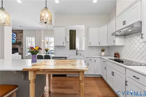 Kitchen - 19620 Ahern Rd, Moseley, VA 23120 photo 3 of 4