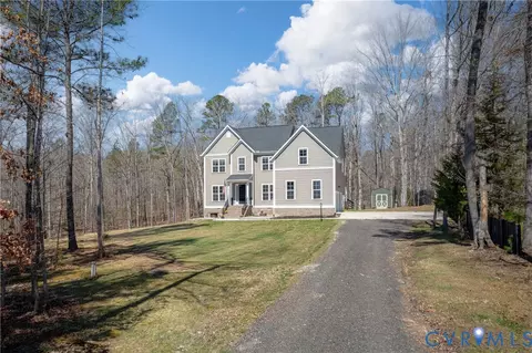 19620 Ahern Rd, Moseley, VA 23120