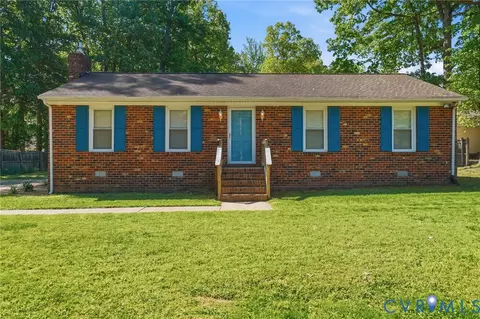 105 Riva Ridge Cir, Sandston, VA 23150