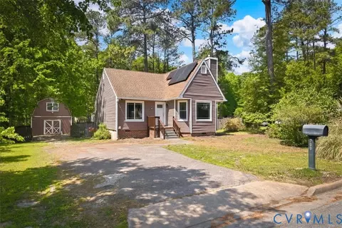 700 Royal Crescent Dr, North Chesterfield, VA 23236