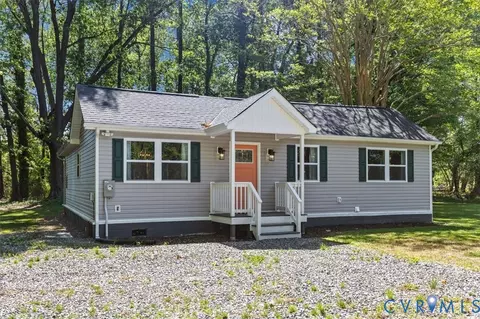 660 Johns Neck Rd, Weems, VA 22576