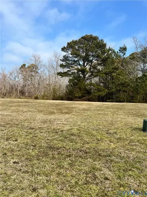 29 Bridgeton Dr, Cape Charles, VA 23310