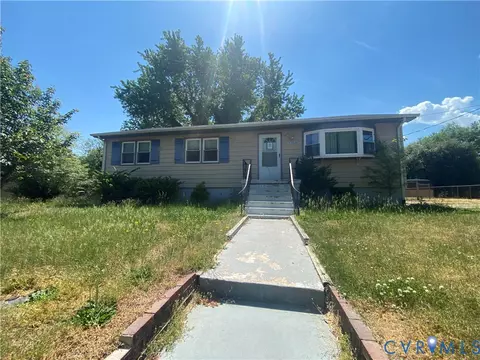 3206 Elmwood Ave, Hopewell, VA 23860