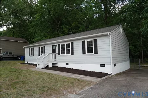 3101 Loganwood Dr, Colonial Heights, VA 23834