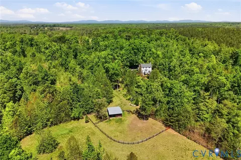 1740 Georges Mill Rd, Palmyra, VA 22963 photo 1