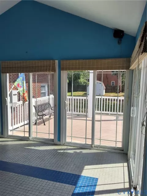 Exterior - 3300 Kecoughtan Rd, Hampton, VA 23661 photo 15 of 19