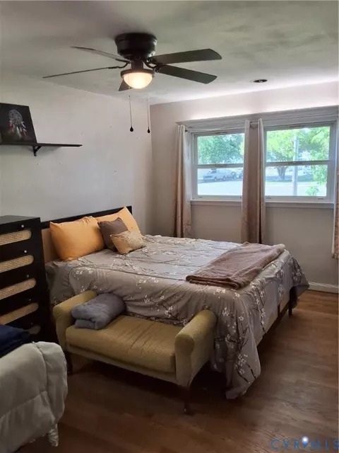 Bedroom - 3300 Kecoughtan Rd, Hampton, VA 23661 photo 3 of 3