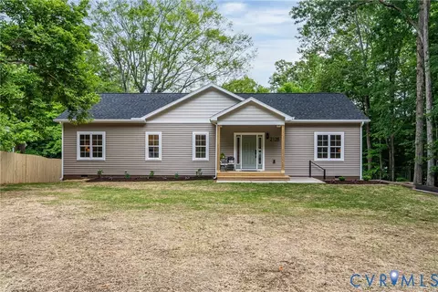 2128 Highland Dr, Powhatan, VA 23139