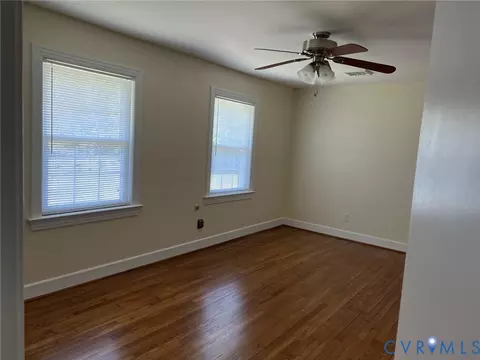 9516 E Colonial Trl, Smithfield, VA 23430 photo 14