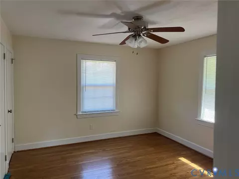 9516 E Colonial Trl, Smithfield, VA 23430 photo 16