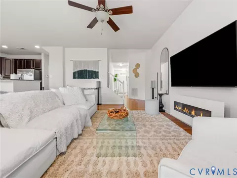 Living - 14620 Bridge Creek Dr, Midlothian, VA 23113 photo 6 of 6