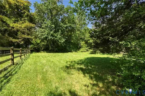 Exterior - 123 Jacoby Rd, Louisa, VA 23093 photo 7 of 10