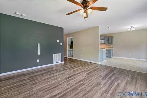 Living - 123 Jacoby Rd, Louisa, VA 23093 photo 3 of 3