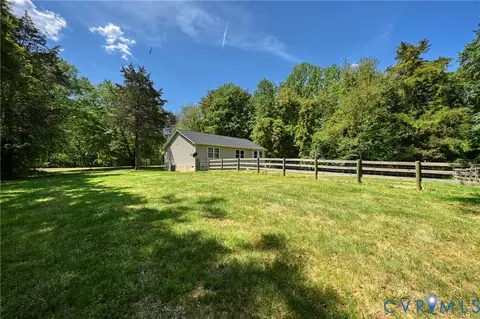 Exterior - 123 Jacoby Rd, Louisa, VA 23093 photo 5 of 10