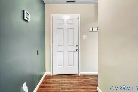 Entry Way - 123 Jacoby Rd, Louisa, VA 23093 photo 1 of 2