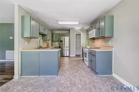 Kitchen - 123 Jacoby Rd, Louisa, VA 23093 photo 1 of 4