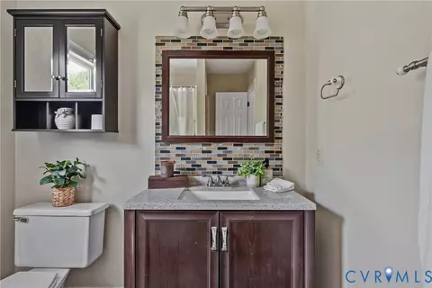 Bath - 11087 Great Meadows Dr, Mechanicsville, VA 23116 photo 5 of 6